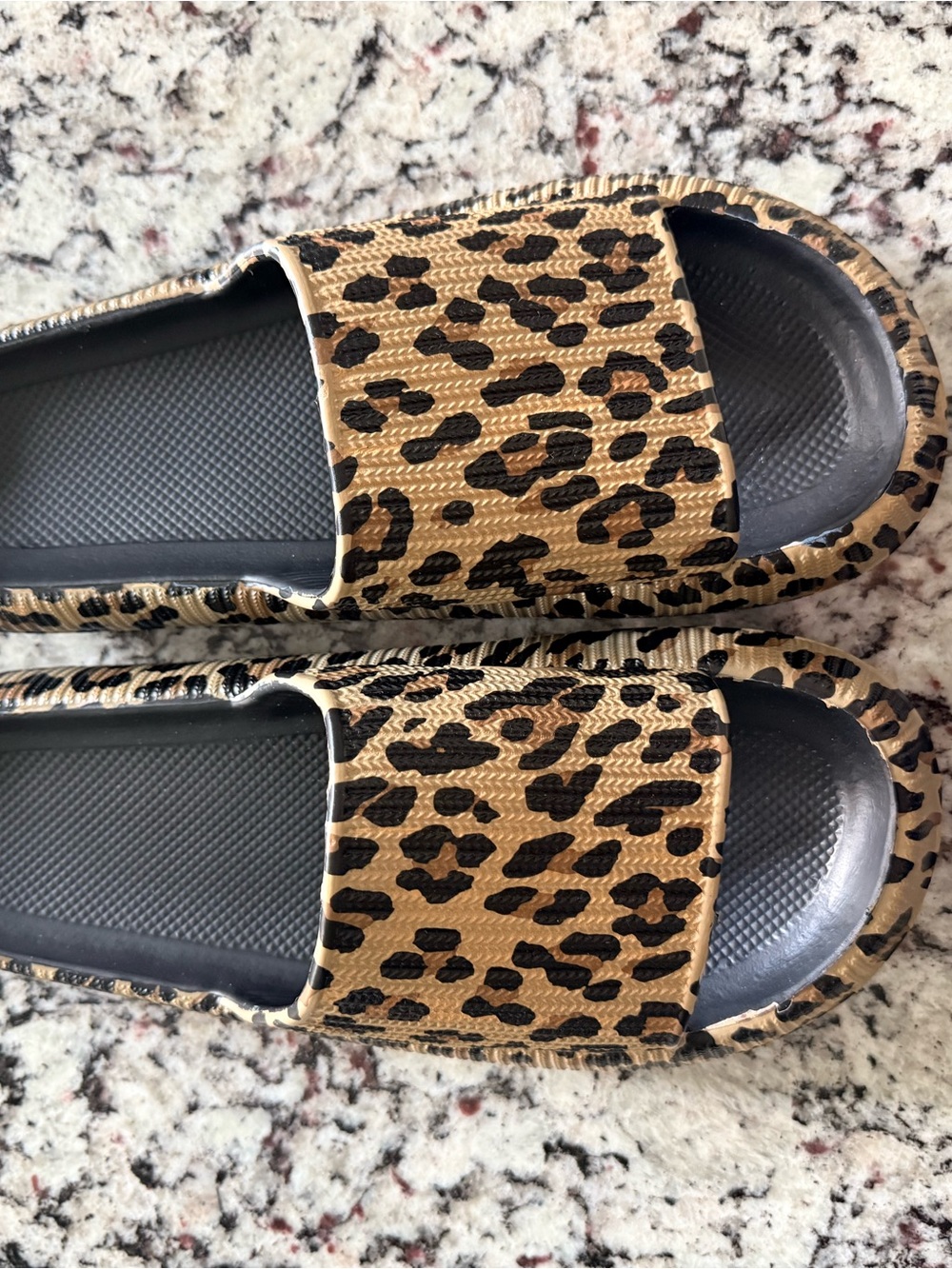 Source Unknown Leopard Print Slide Sandals - Tan & Black